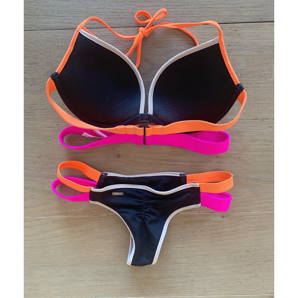 Victoria’s Secret Very Sexy Push Up Bikini - Picture 3 of 9